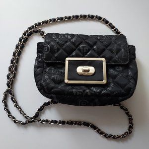 Kiss Lock Fabric Fold Over Chain Strap Small Crossbody Bag